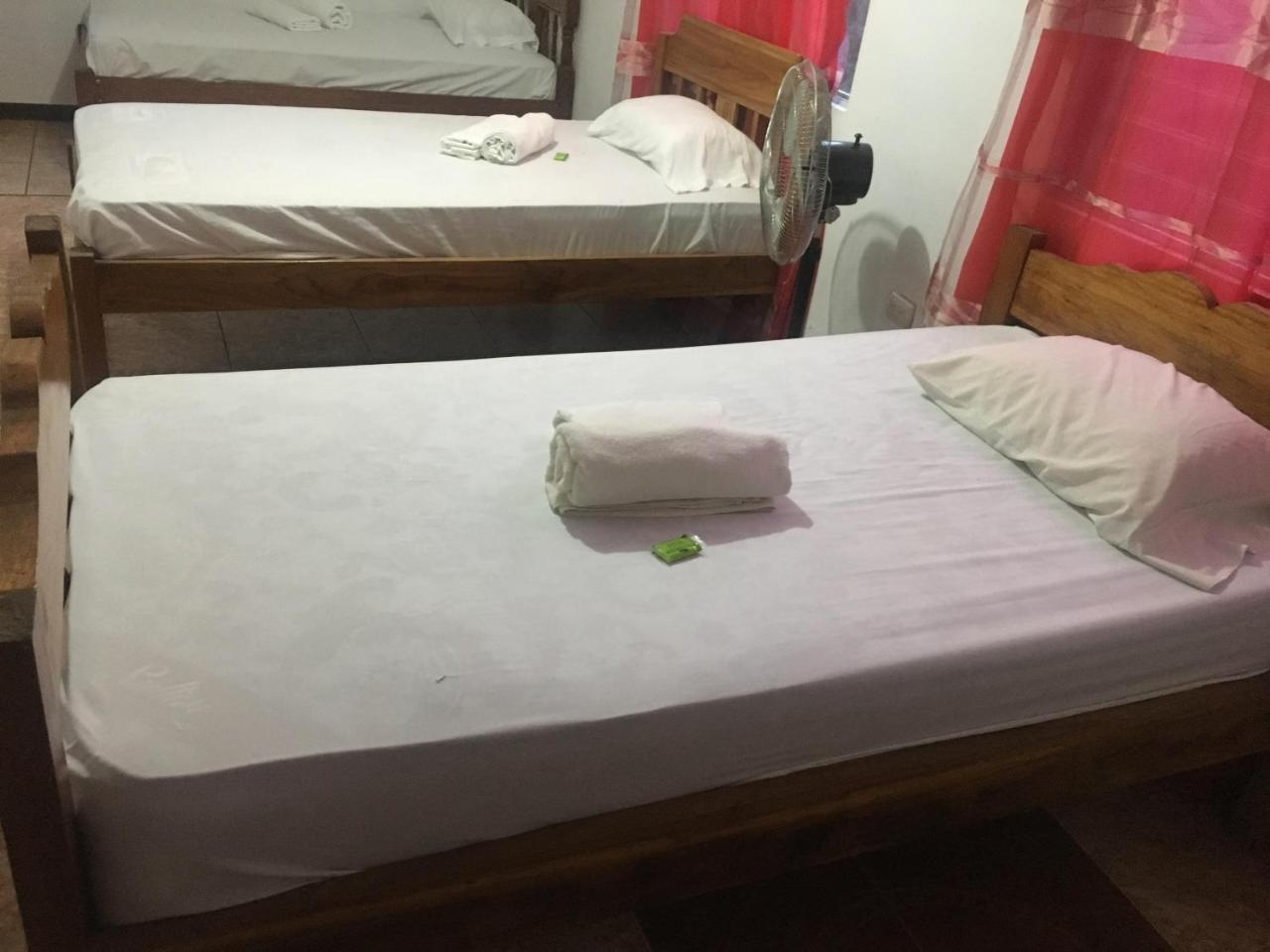 Hostel Orozco - Costa Rica Rio Cuarto Экстерьер фото